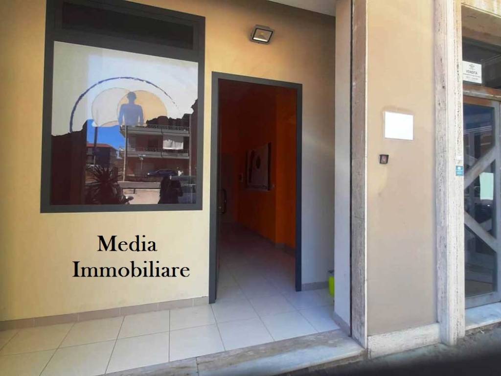 negozio in affitto a Siracusa in zona Scala Greca