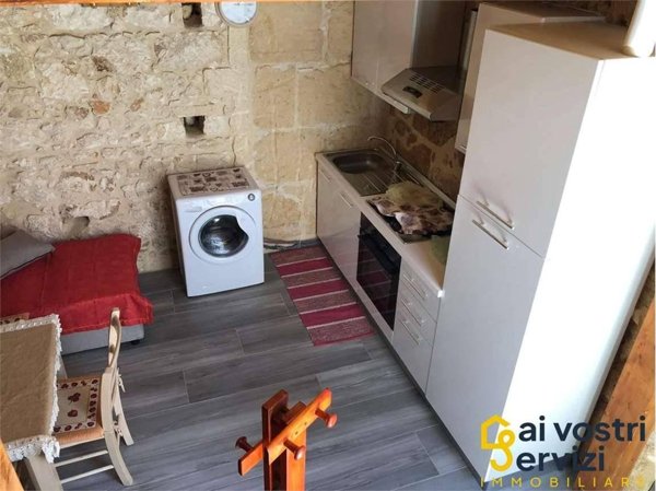 appartamento in affitto a Siracusa in zona Borgata