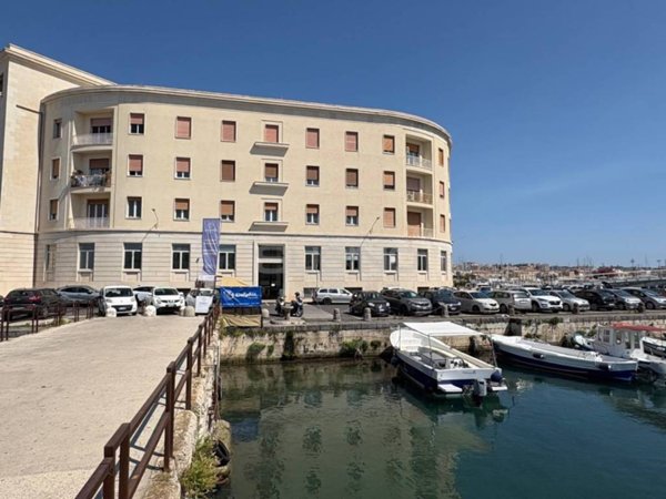 appartamento in affitto a Siracusa in zona Borgata