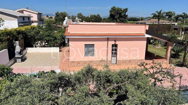 casa indipendente in affitto a Siracusa in zona Arenella