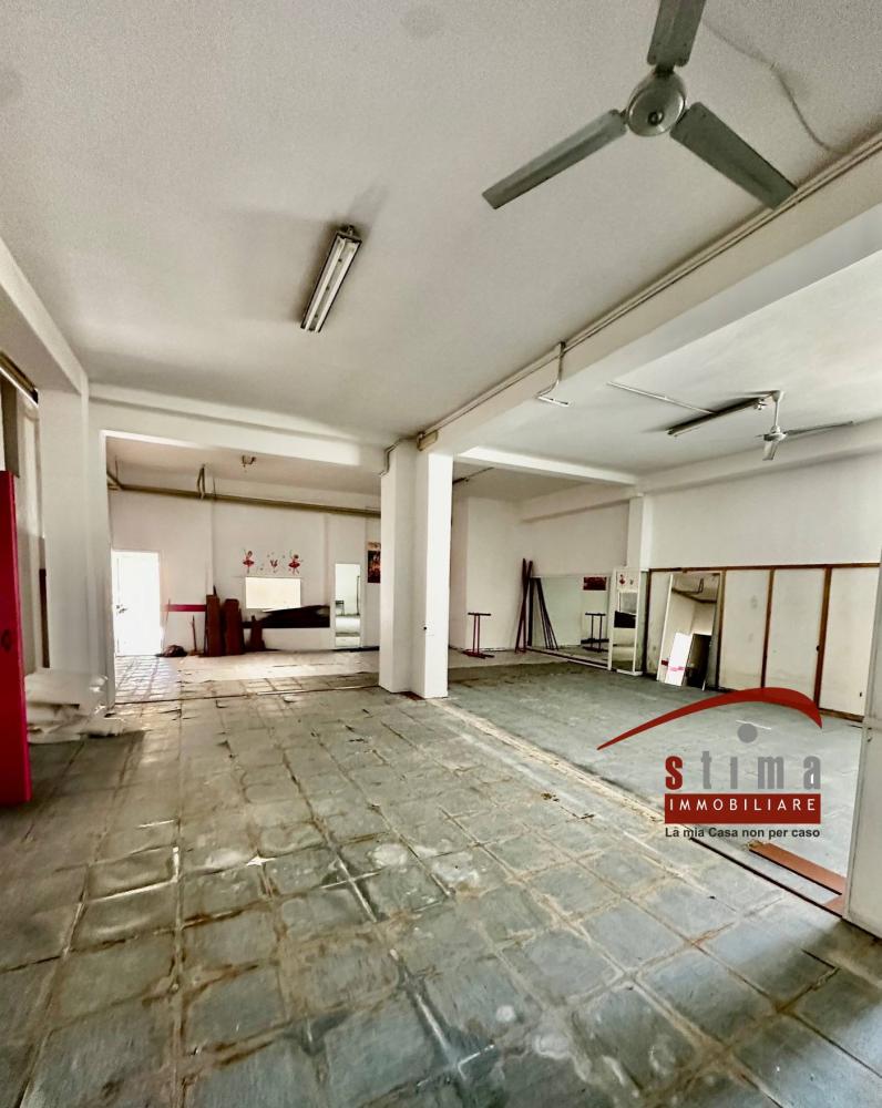locale di sgombero in affitto a Siracusa