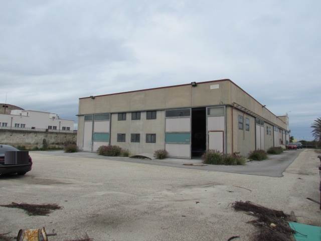 locale di sgombero in affitto a Siracusa in zona Targia