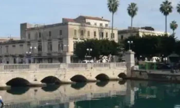 appartamento in affitto a Siracusa in zona Isola Ortigia