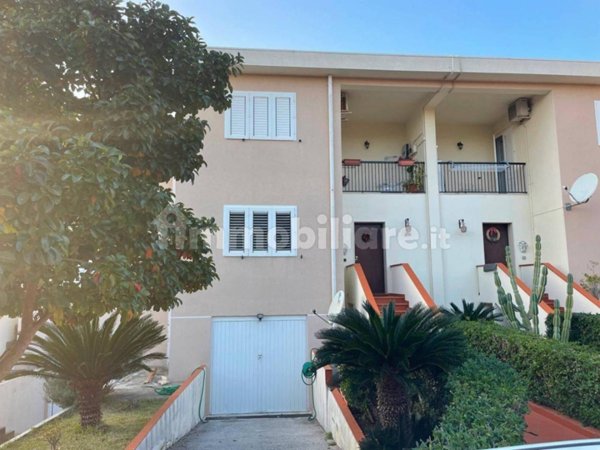 casa indipendente in affitto a Siracusa in zona Belvedere