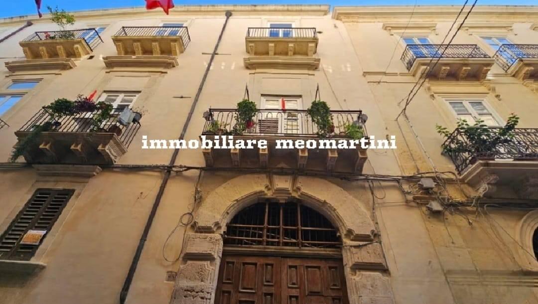appartamento in affitto a Siracusa in zona Isola Ortigia
