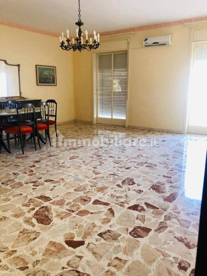 appartamento in affitto a Siracusa in zona Borgata