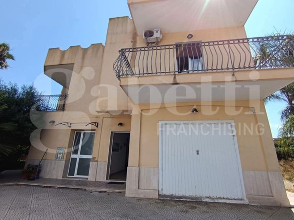 appartamento in affitto a Siracusa in zona Isola / Plemmirio