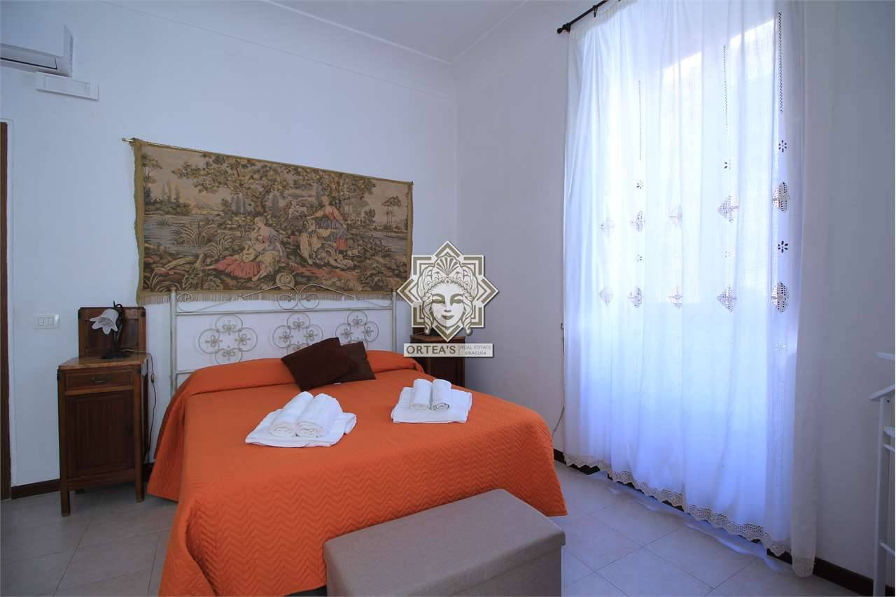 appartamento in affitto a Siracusa in zona Isola Ortigia