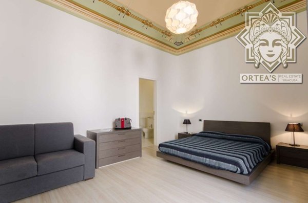 appartamento in affitto a Siracusa in zona Isola Ortigia