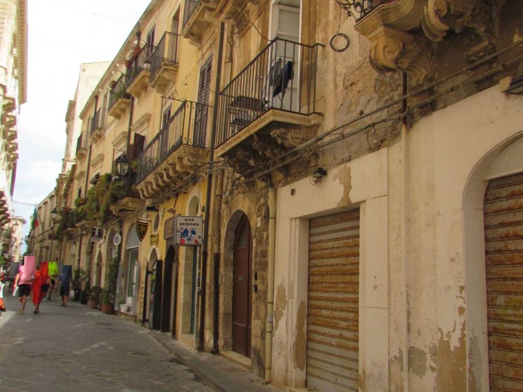appartamento in affitto a Siracusa in zona Isola Ortigia