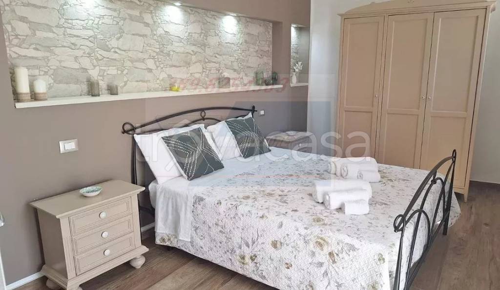 appartamento in affitto a Siracusa in zona Borgata