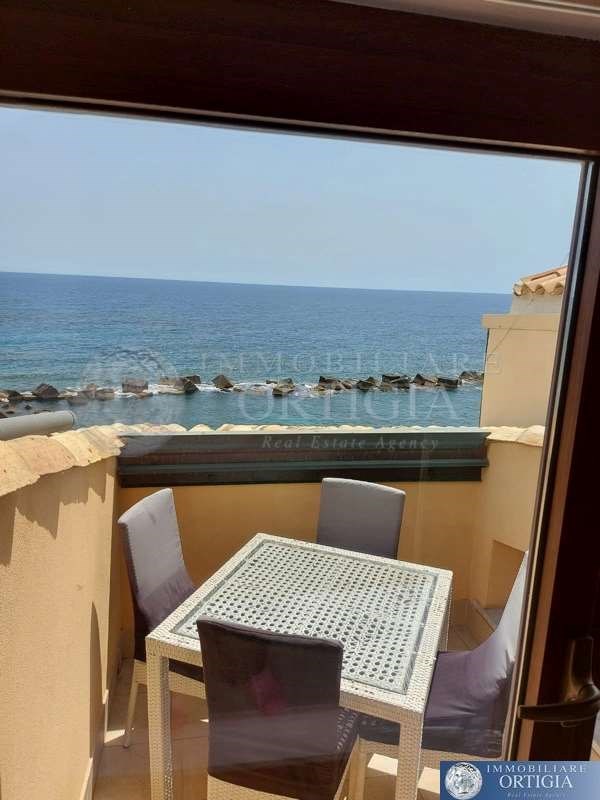 appartamento in affitto a Siracusa in zona Isola Ortigia