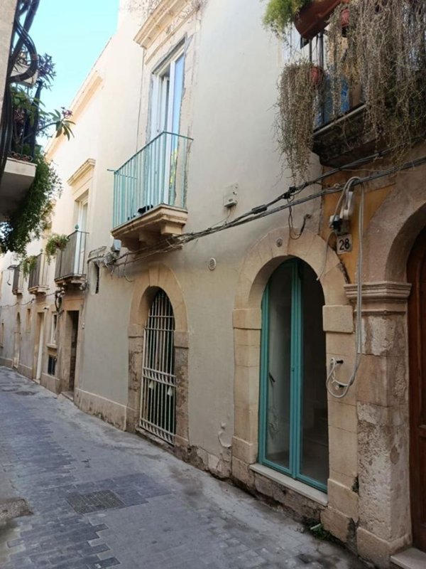 appartamento in affitto a Siracusa in zona Isola Ortigia
