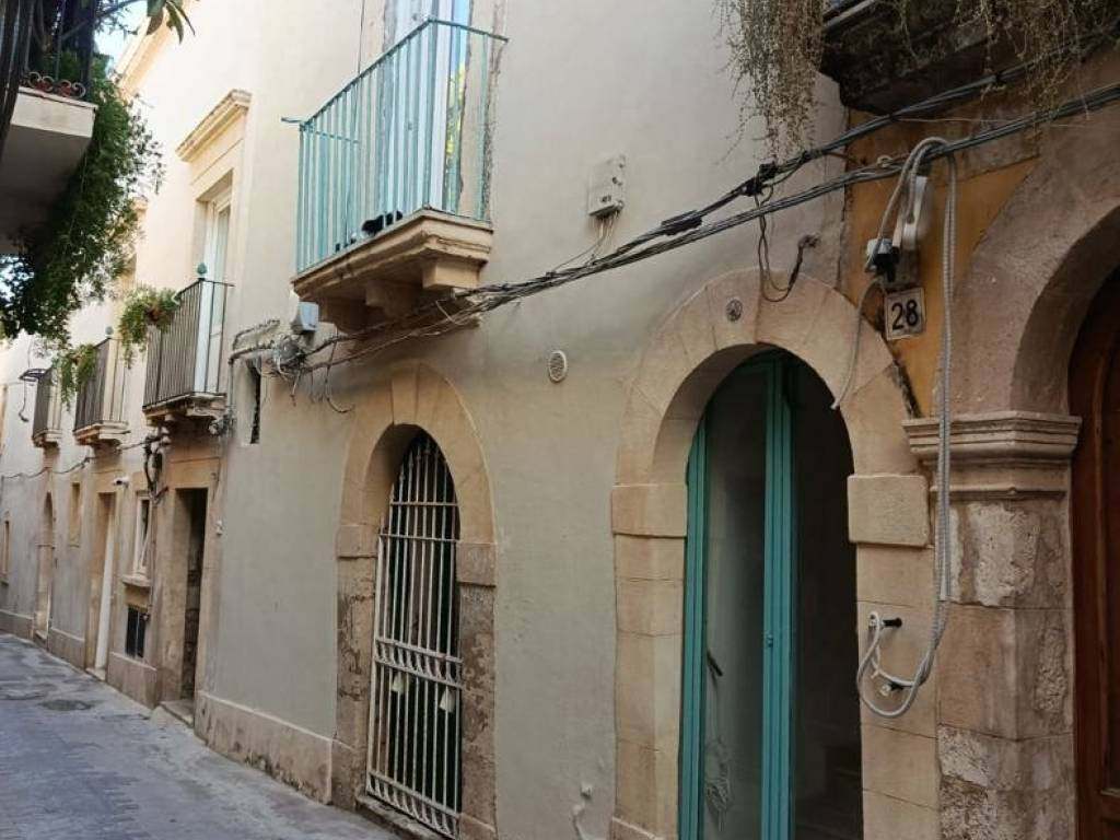 appartamento in affitto a Siracusa in zona Isola Ortigia