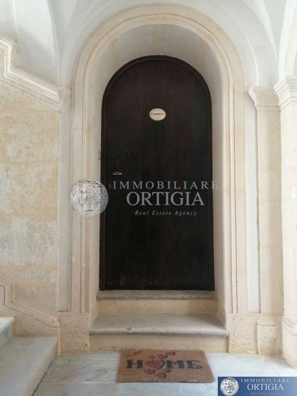appartamento in affitto a Siracusa in zona Isola Ortigia
