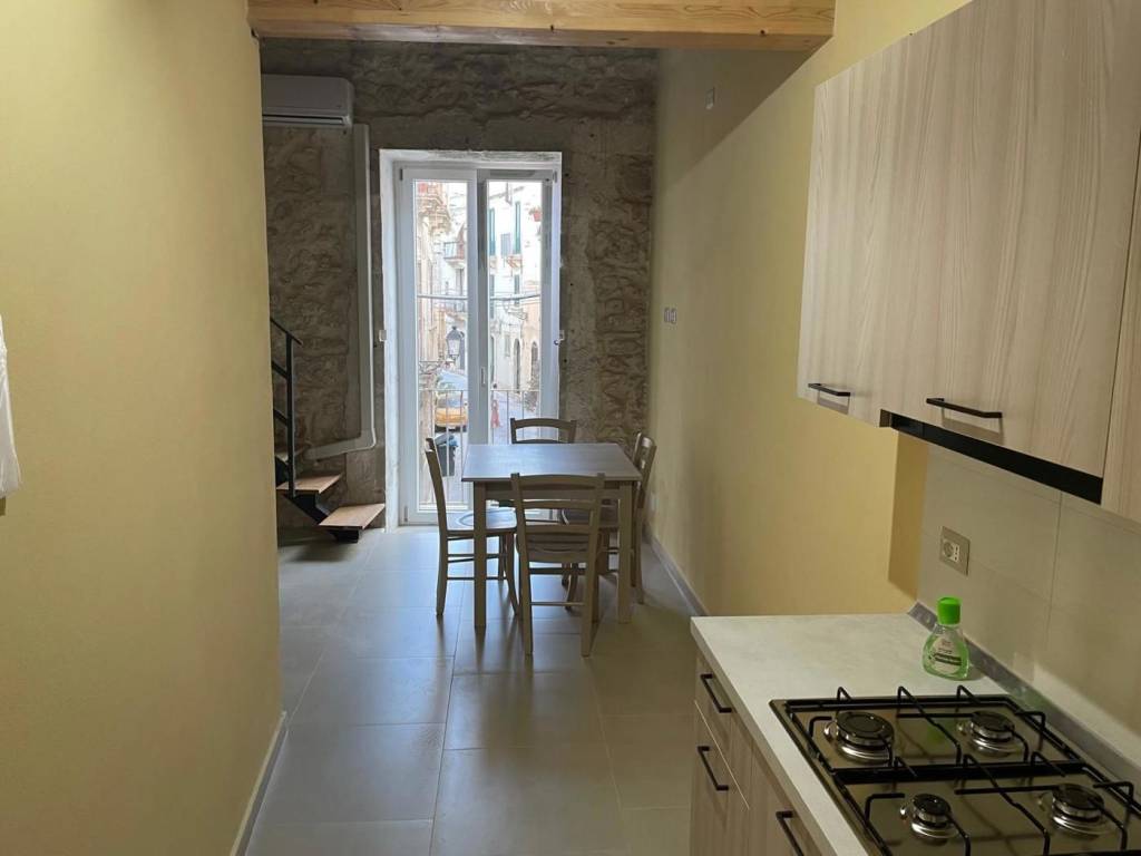 appartamento in affitto a Siracusa in zona Isola Ortigia