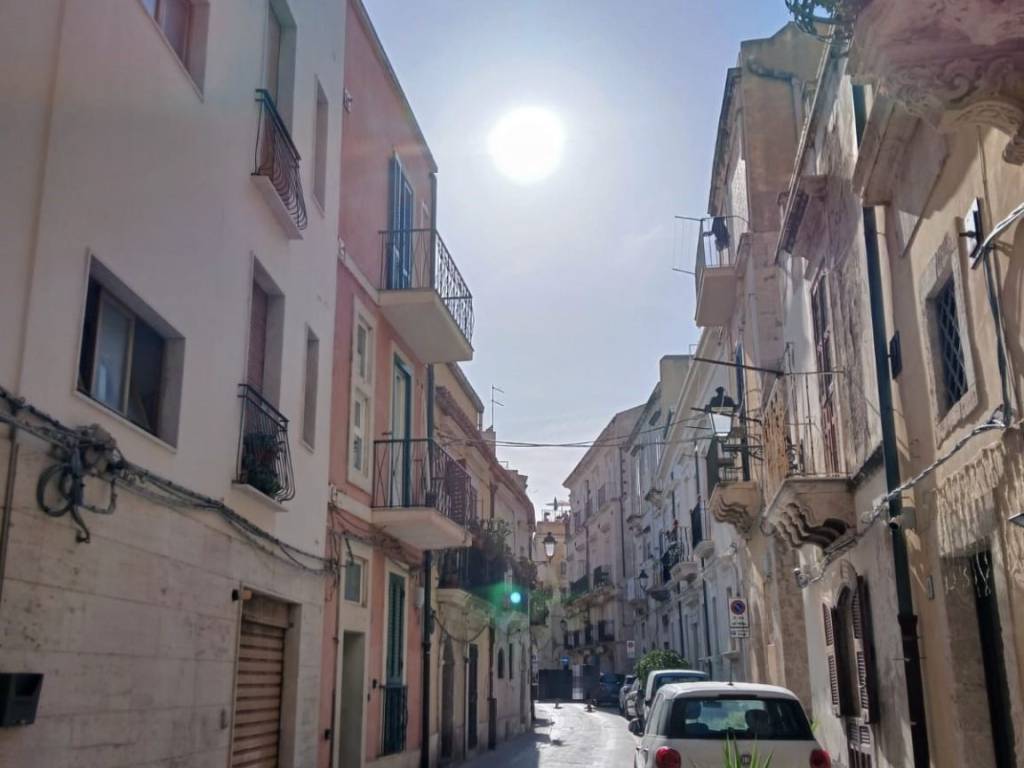 appartamento in affitto a Siracusa in zona Isola Ortigia