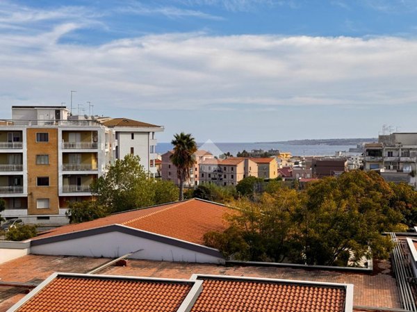 appartamento in affitto a Siracusa in zona Borgata