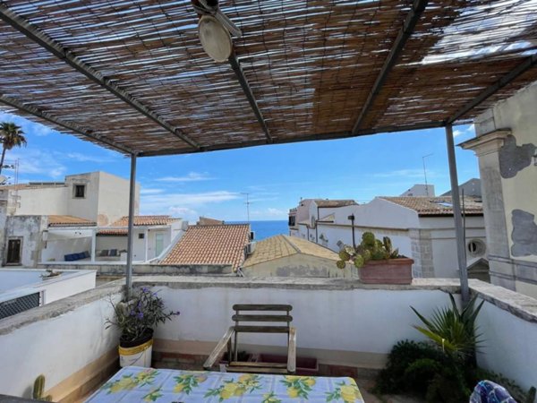 appartamento in affitto a Siracusa in zona Isola Ortigia