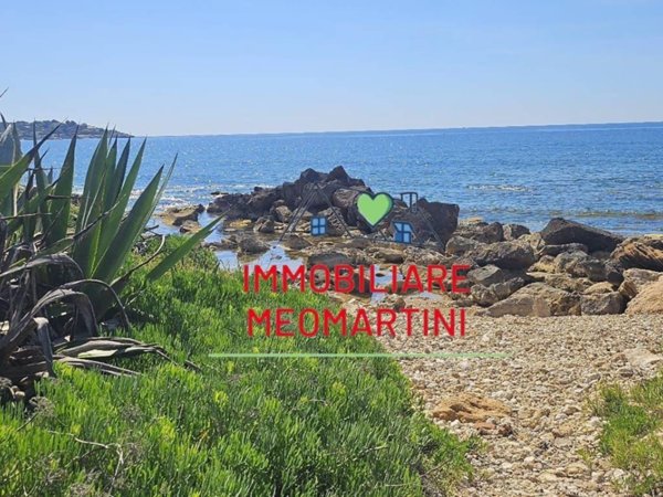 casa indipendente in affitto a Siracusa in zona Isola / Plemmirio