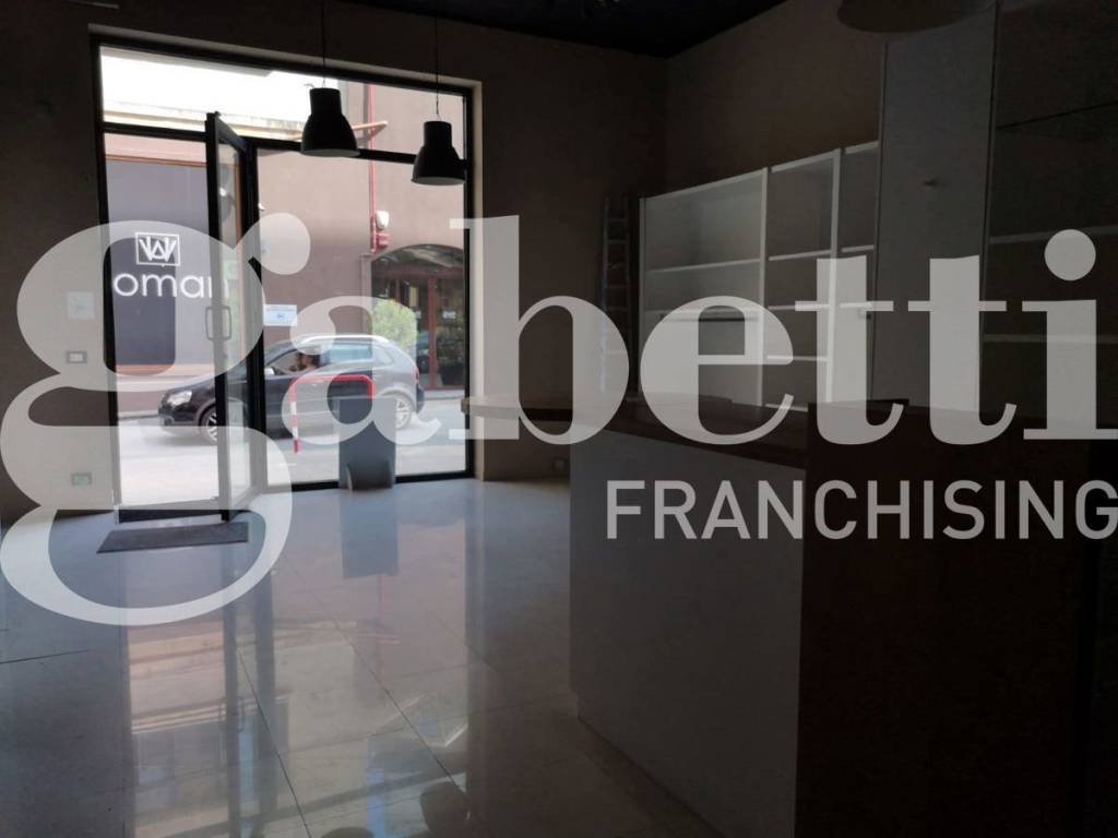 negozio in affitto a Siracusa in zona Centro Città