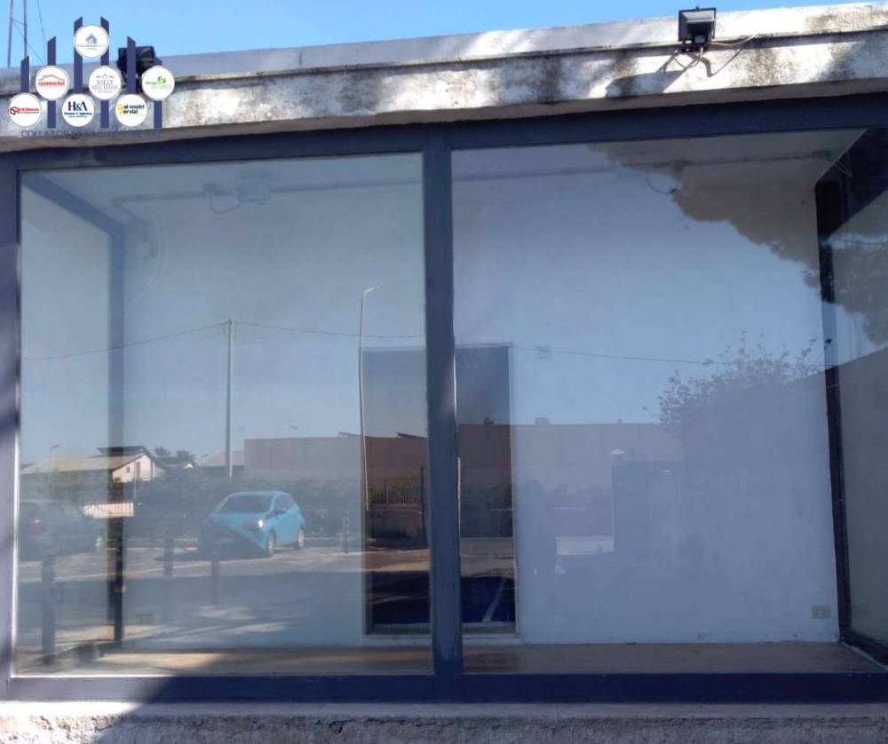 negozio in affitto a Siracusa in zona Epipoli