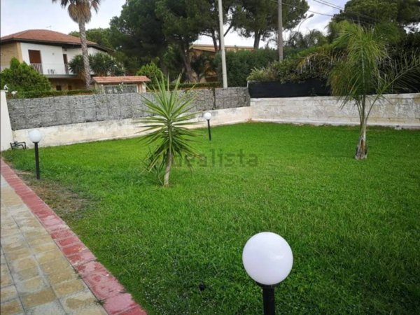 casa indipendente in affitto a Siracusa in zona Arenella