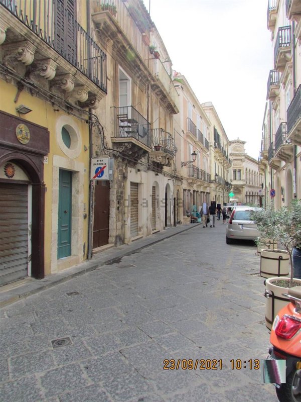 appartamento in affitto a Siracusa in zona Isola Ortigia