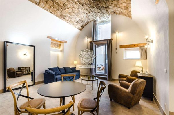 appartamento in affitto a Siracusa in zona Isola Ortigia