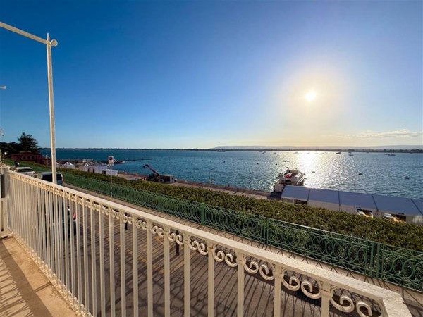 appartamento in affitto a Siracusa in zona Isola Ortigia