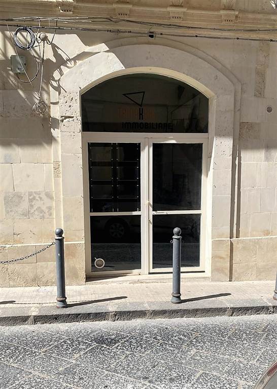 ufficio in affitto a Siracusa in zona Isola Ortigia