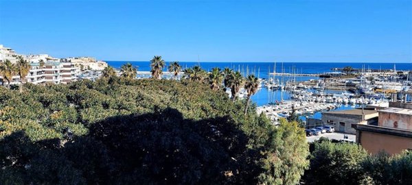 appartamento in affitto a Siracusa in zona Borgata