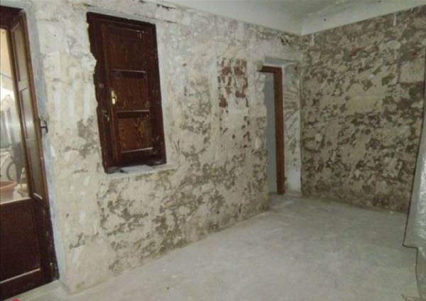 negozio in affitto a Siracusa in zona Centro Città