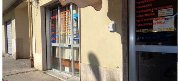 negozio in affitto a Siracusa in zona Scala Greca
