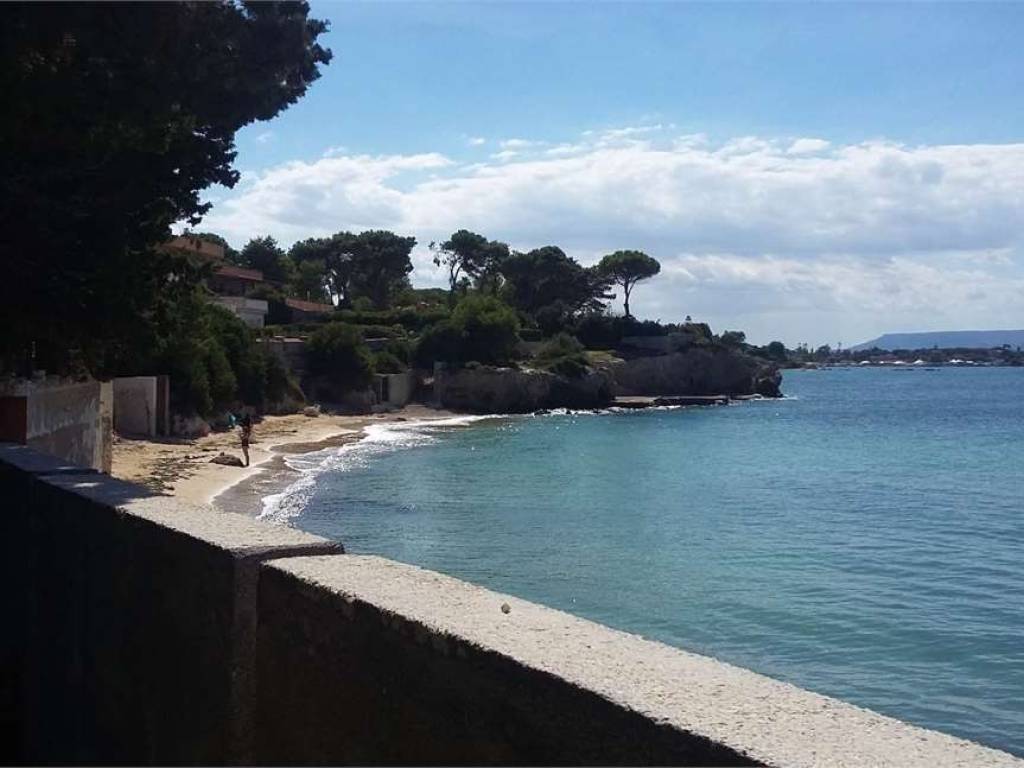 appartamento in affitto a Siracusa in zona Isola / Plemmirio