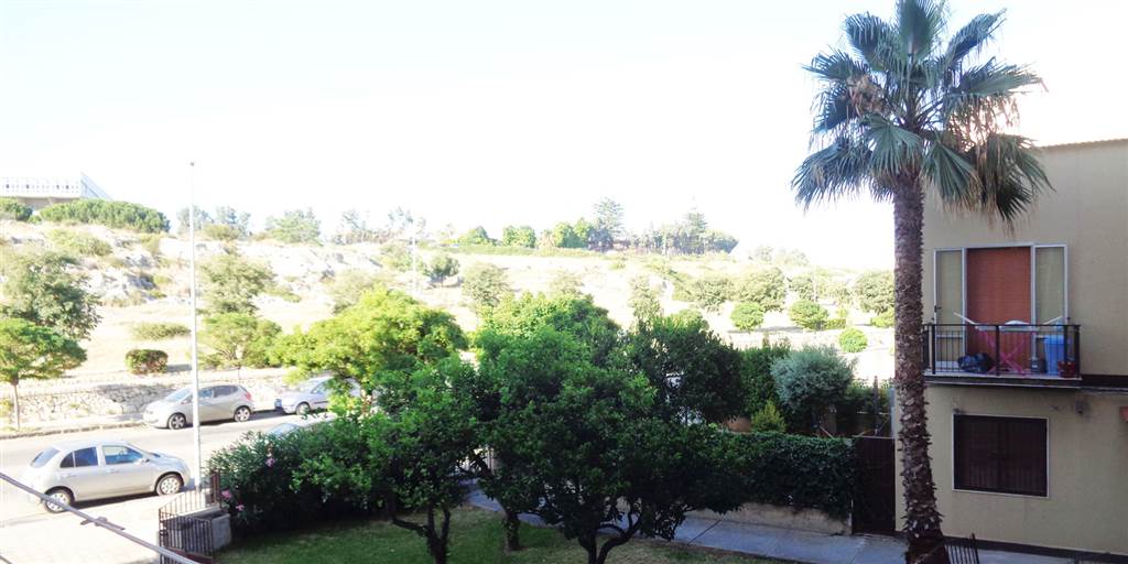 appartamento in affitto a Siracusa in zona Borgata