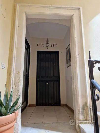 appartamento in affitto a Siracusa in zona Isola Ortigia