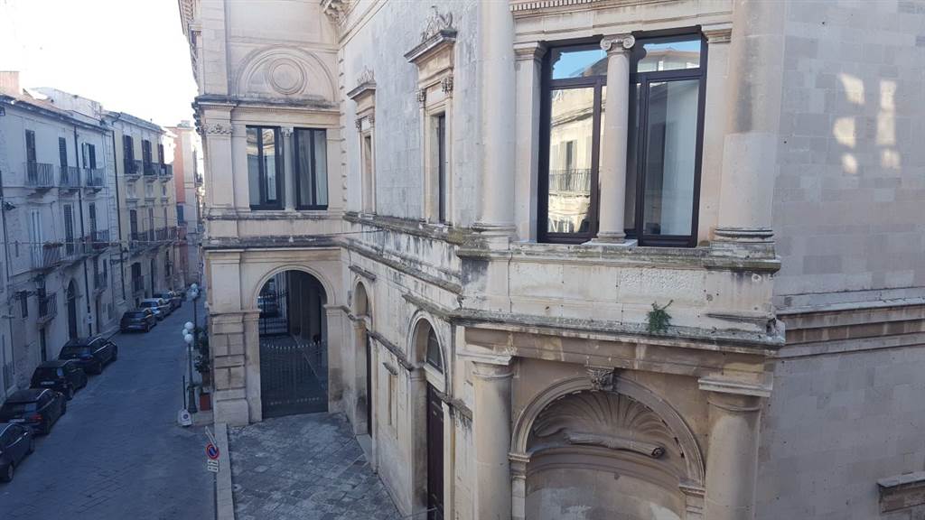 appartamento in affitto a Siracusa in zona Isola Ortigia