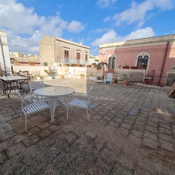 appartamento in affitto a Siracusa