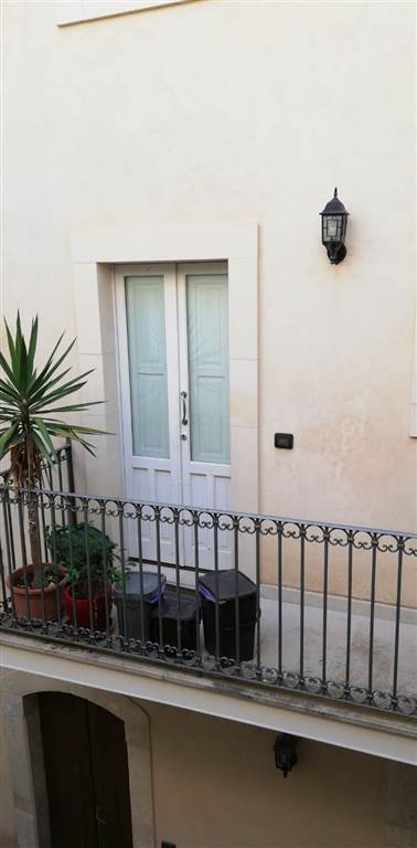 appartamento in affitto a Siracusa in zona Isola Ortigia