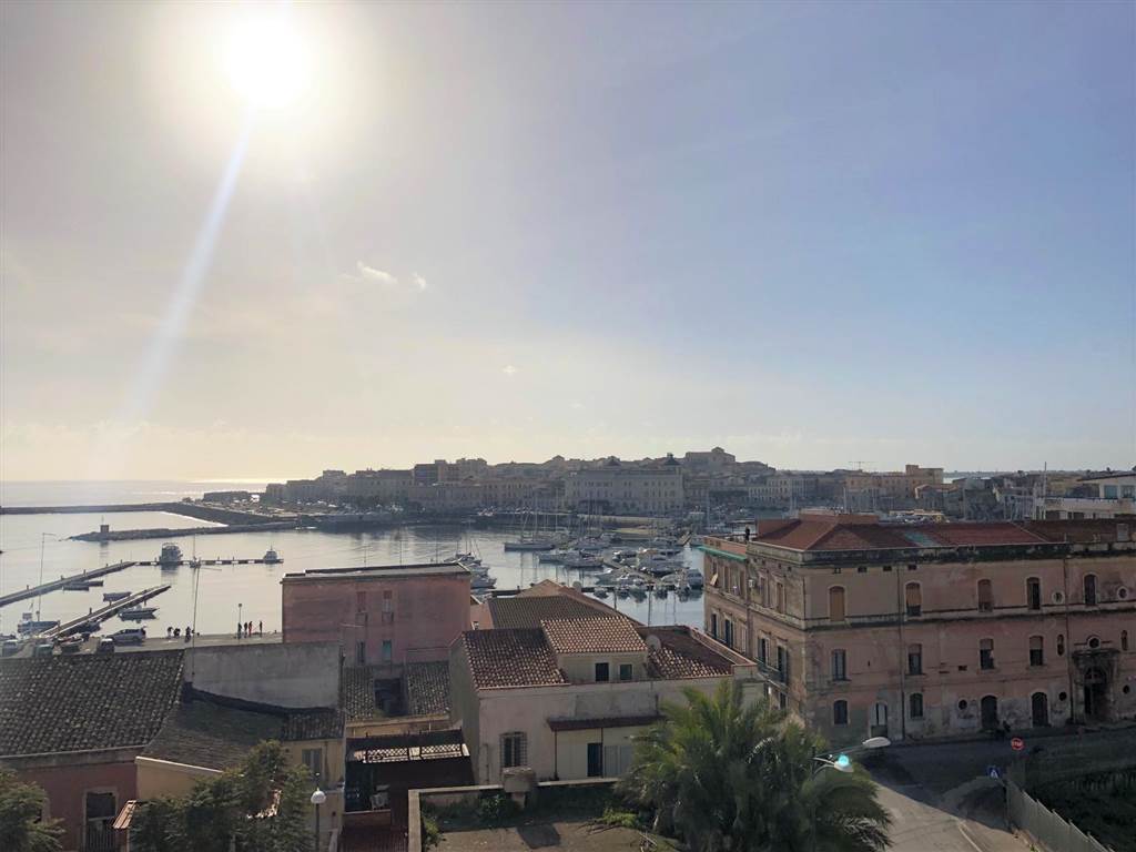 appartamento in affitto a Siracusa in zona Borgata