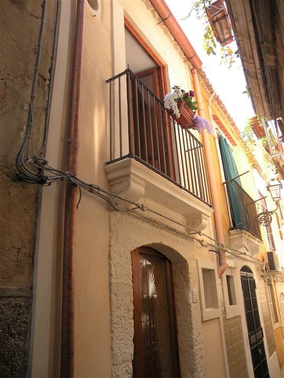 appartamento in affitto a Siracusa in zona Isola Ortigia
