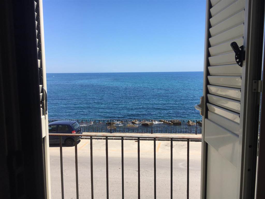 appartamento in affitto a Siracusa in zona Isola Ortigia