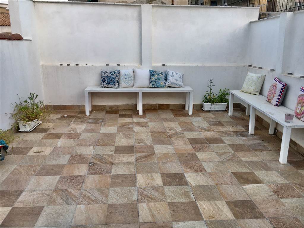 appartamento in affitto a Siracusa in zona Isola Ortigia