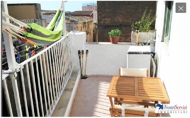 appartamento in affitto a Siracusa in zona Isola Ortigia