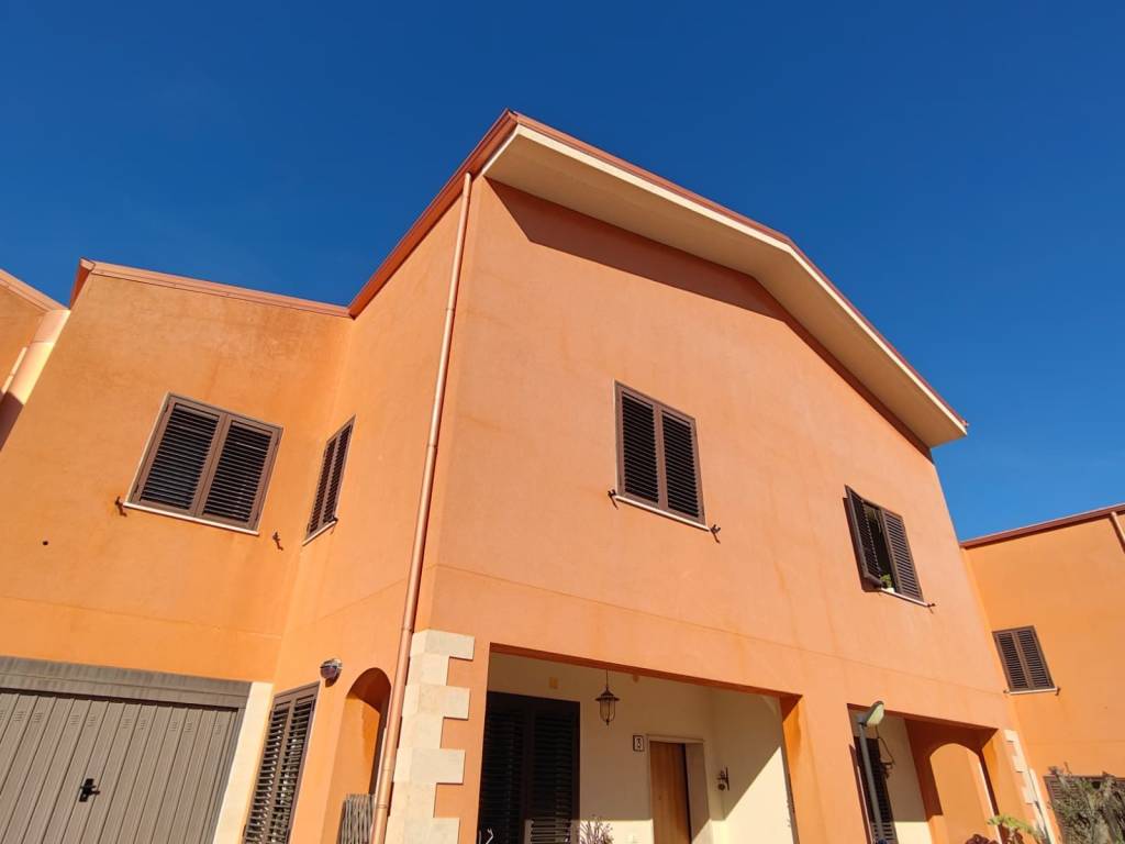 casa indipendente in affitto a Siracusa in zona Belvedere