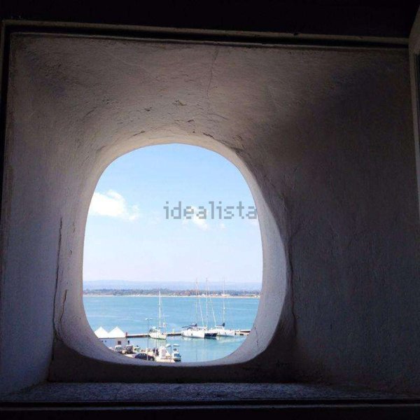 appartamento in affitto a Siracusa in zona Isola Ortigia