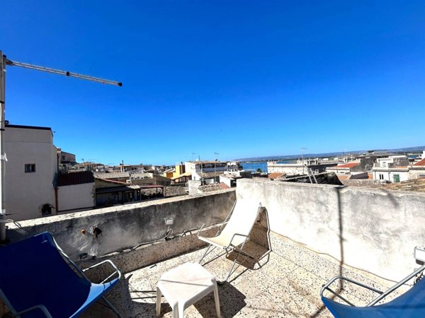 appartamento in affitto a Siracusa in zona Isola Ortigia