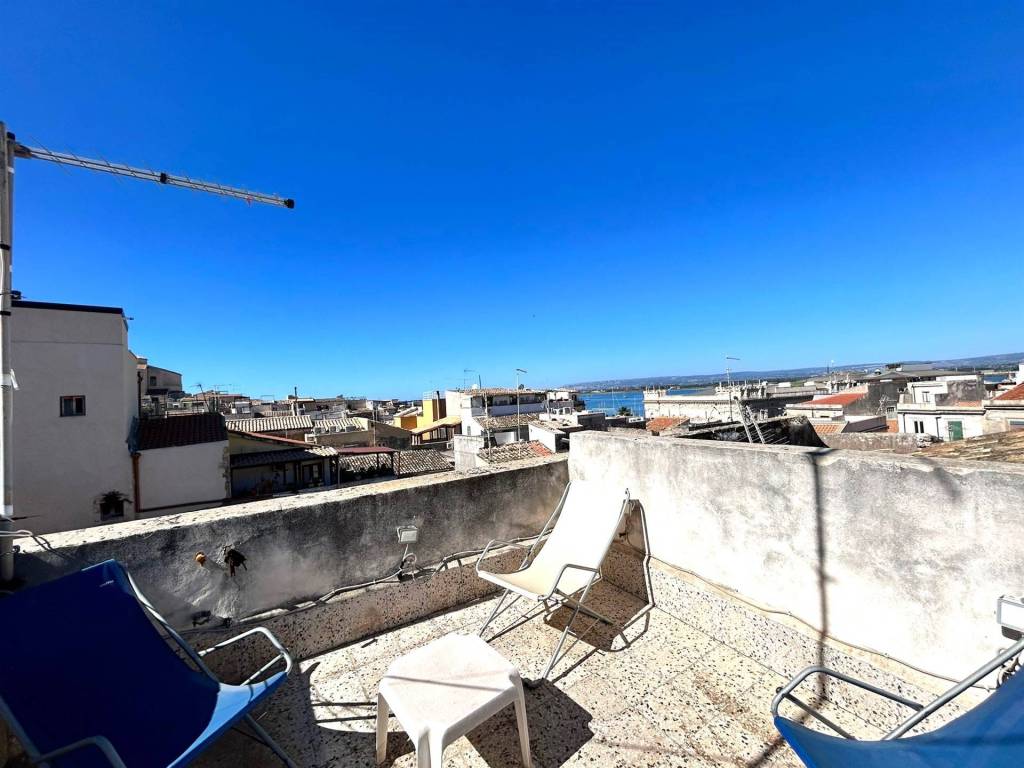 appartamento in affitto a Siracusa in zona Isola Ortigia
