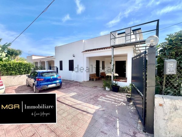 appartamento in affitto a Siracusa in zona Arenella